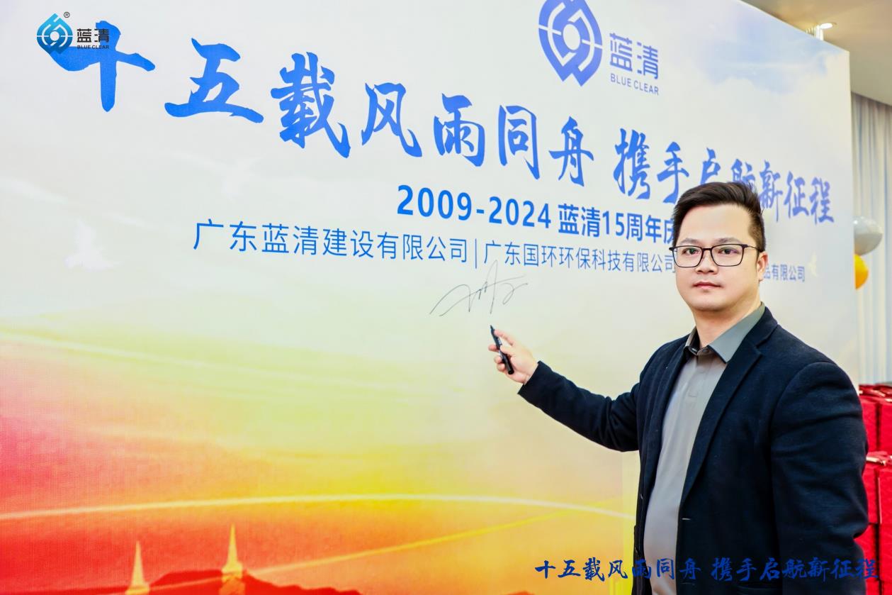 华硕商用破晓全员集结：破晓Air 5999元起重磅首发！四大形态齐亮相
