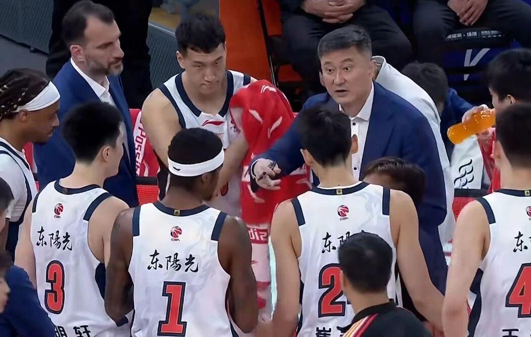CBA猛料!广东公开遴选多岗位人选,山东签约王岚嵚四年,广东上海争抢大外援